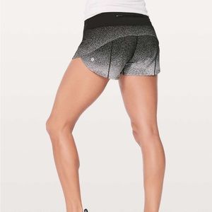 Lululemon Ombré Speckle Speed Up Short 2.5” size 6